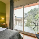 Robert Hotel 2*