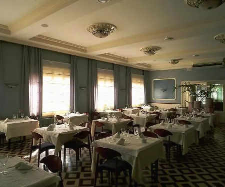 Hotel Robert