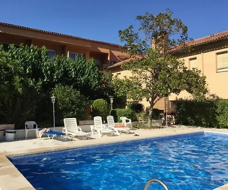 Robert Hotel 2*
