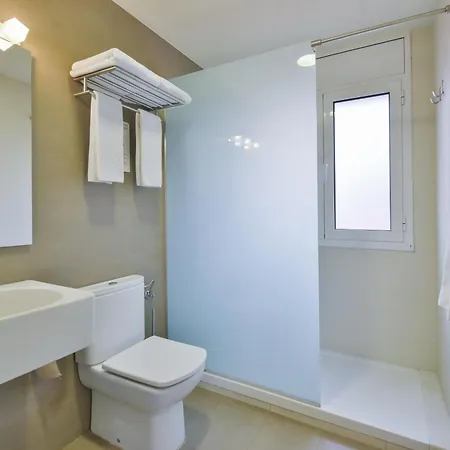 Robert Hotel 2*